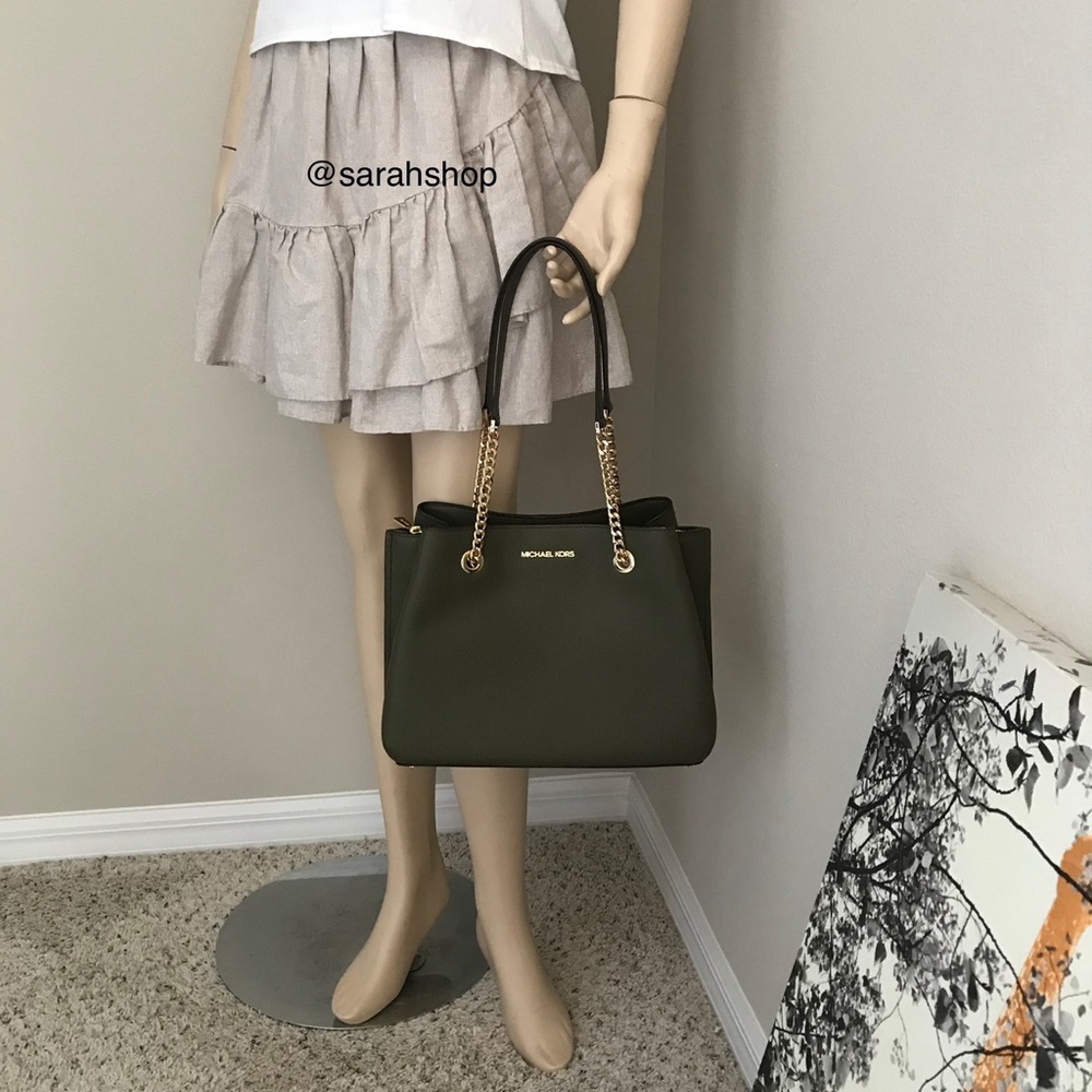 🌼Michael Kors Purse - Picture 7 of 11